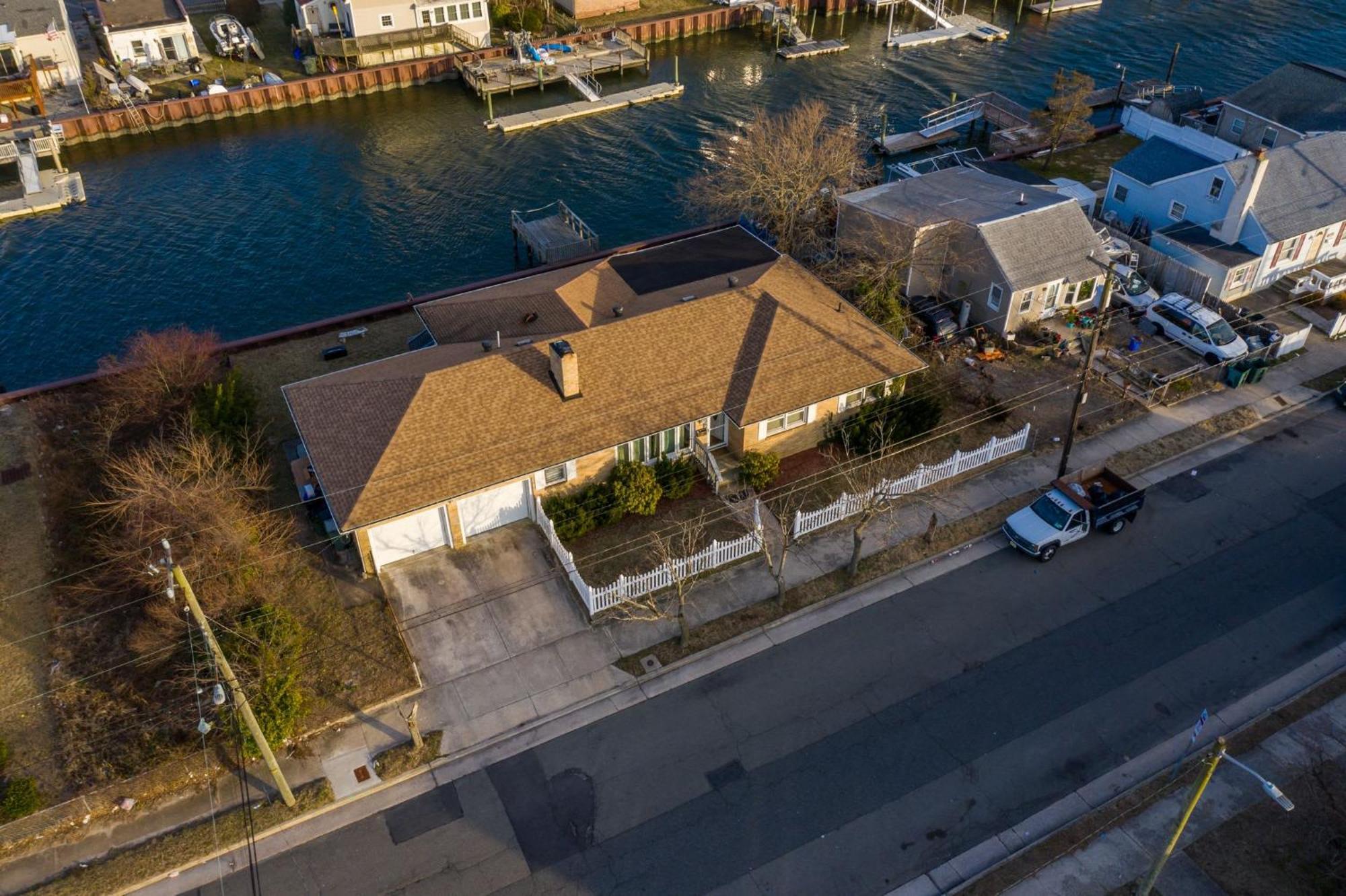 Holiday home Spacious Waterfront Atlantic Living With Rec *
