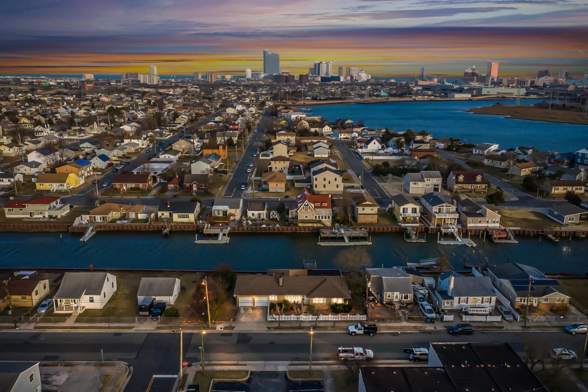 Spacious Waterfront Atlantic Living With Rec * Atlantic City