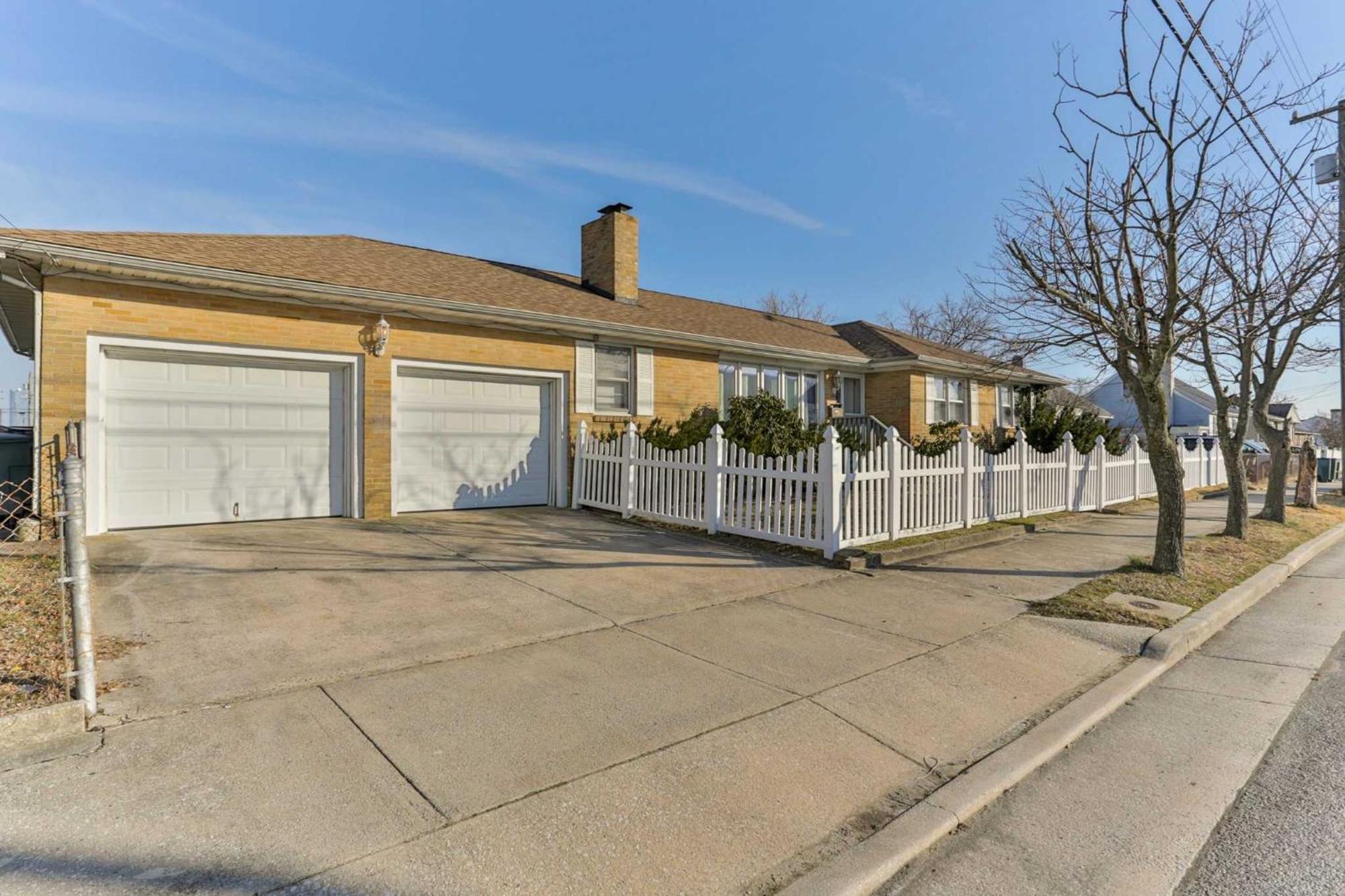 Spacious Waterfront Atlantic Living With Rec * Atlantic City