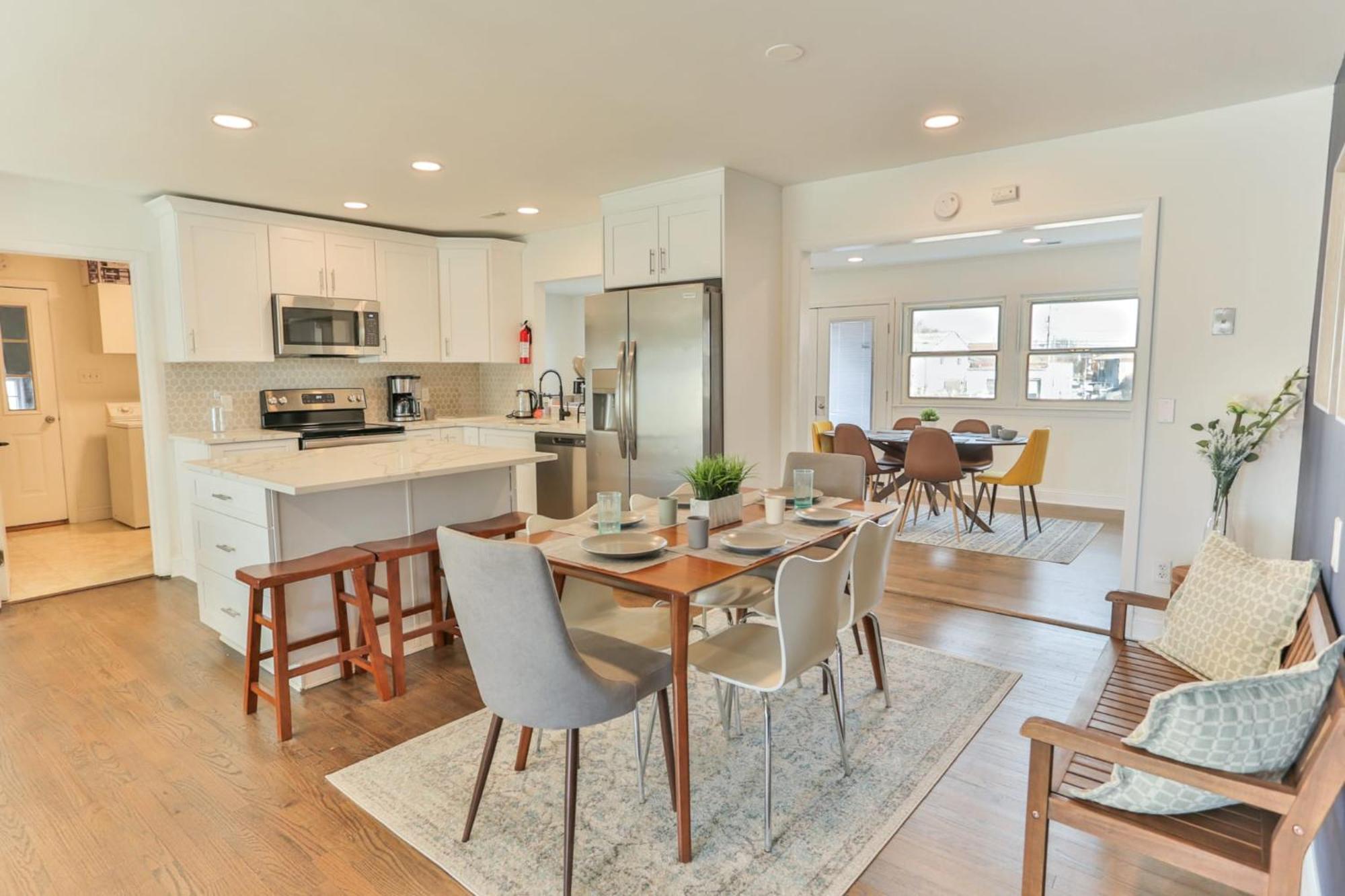 Spacious Waterfront Atlantic Living With Rec